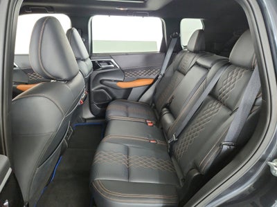 2025 Mitsubishi Outlander PHEV Base