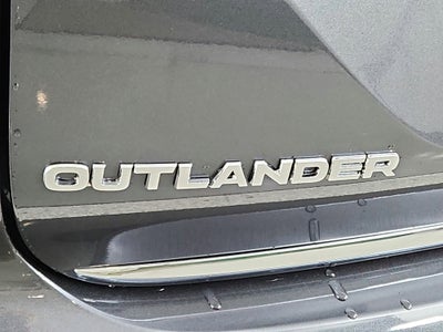 2025 Mitsubishi Outlander PHEV Base