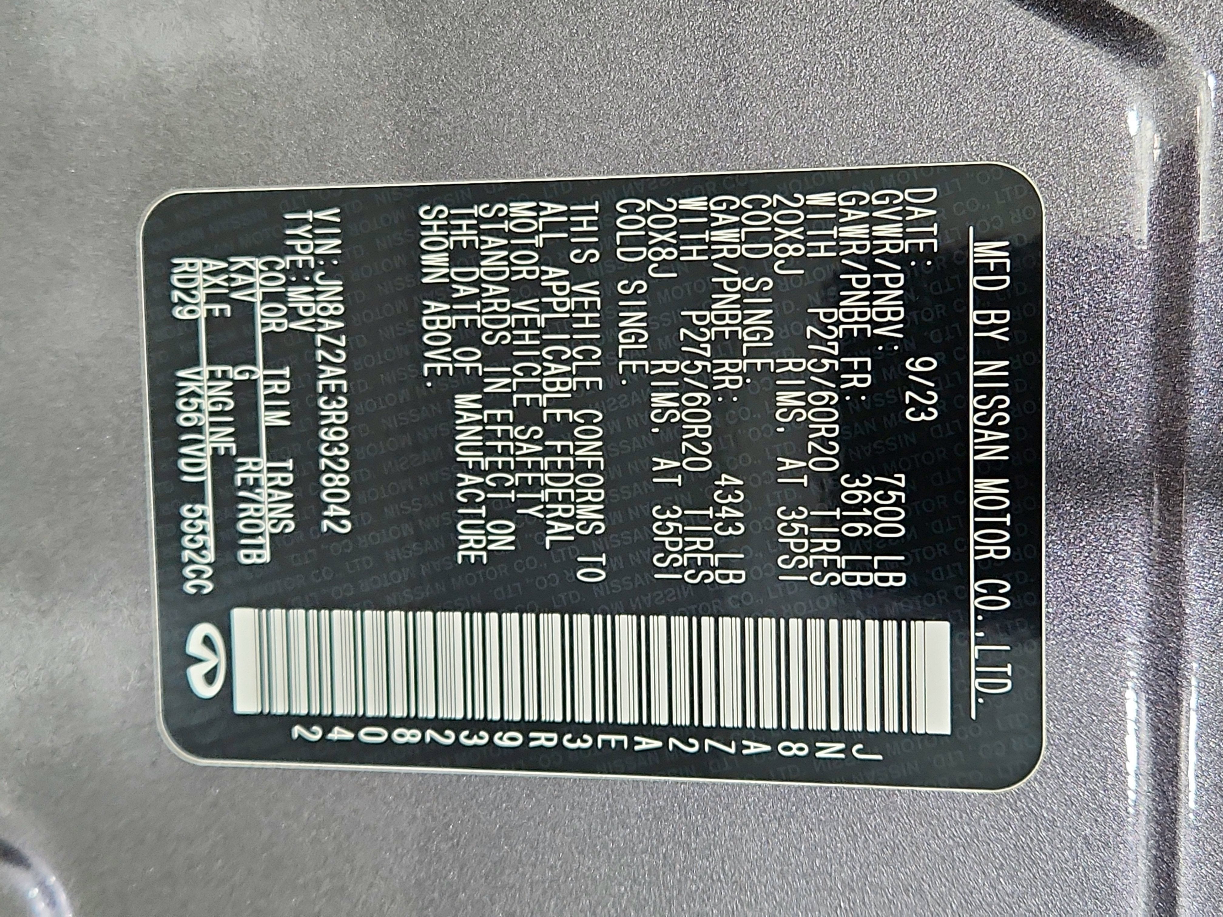 2024 INFINITI QX80 LUXE