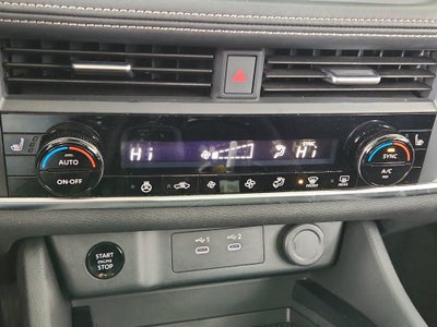 2025 Nissan Rogue SV