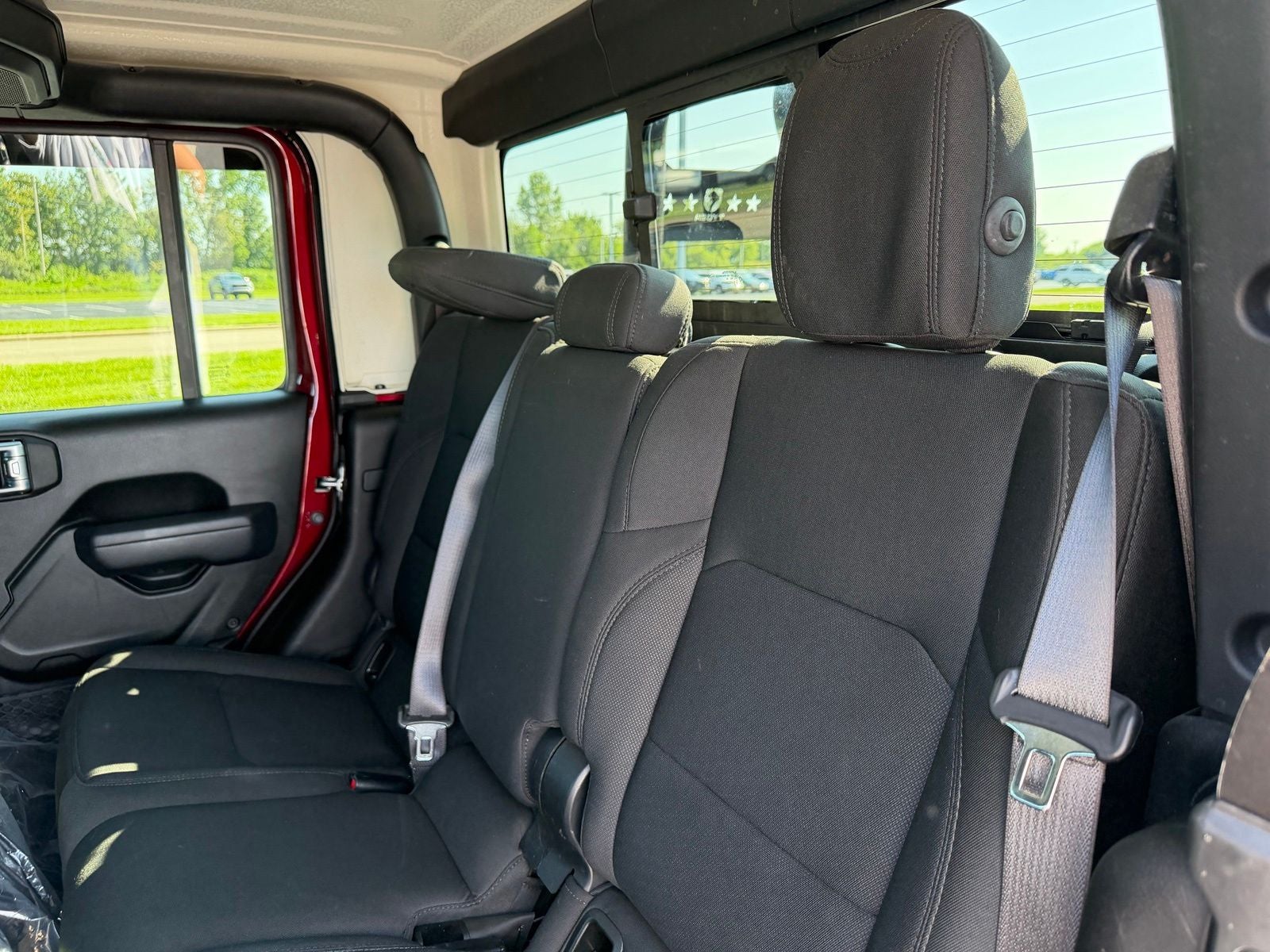 2022 Jeep Gladiator Sport