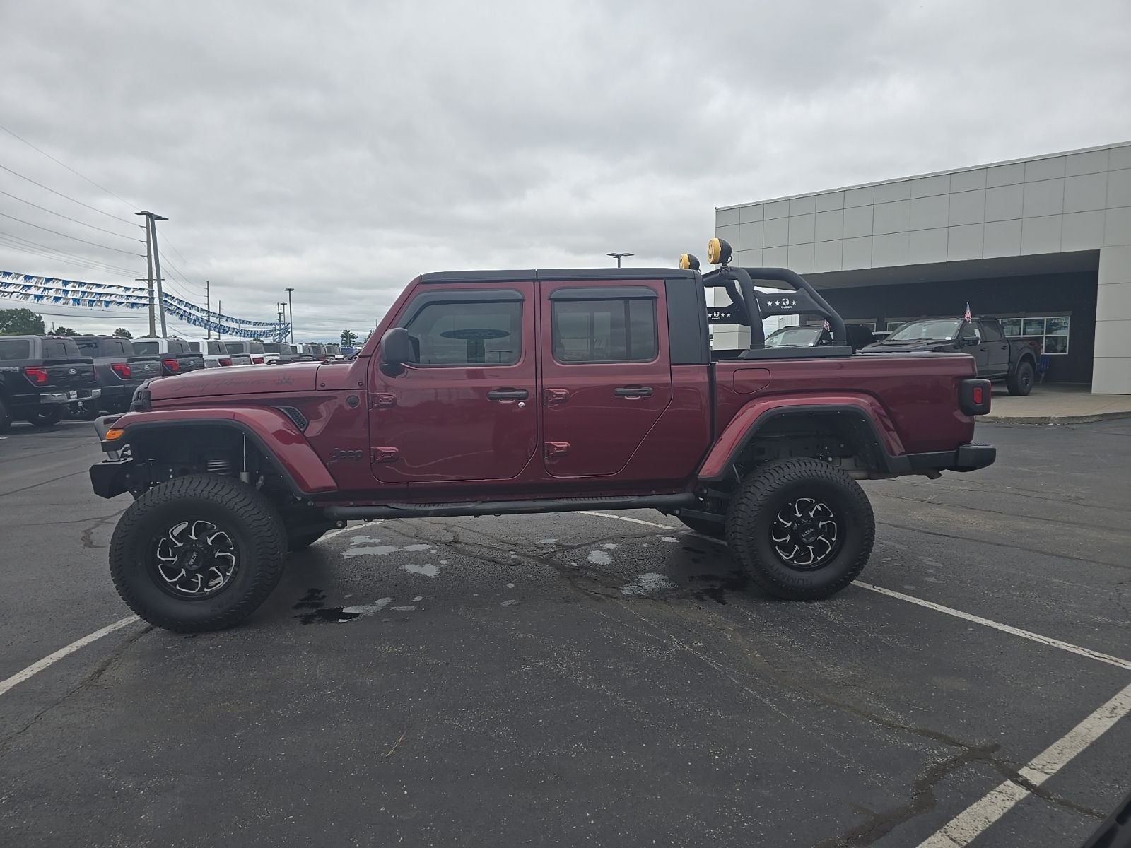 2022 Jeep Gladiator Sport