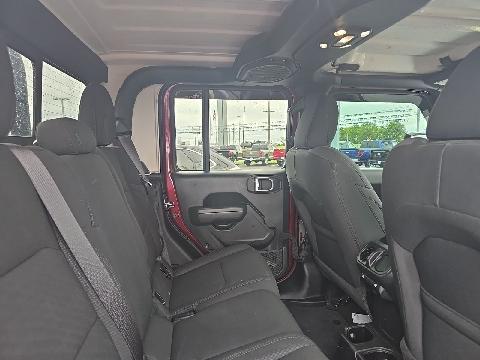 2022 Jeep Gladiator Sport