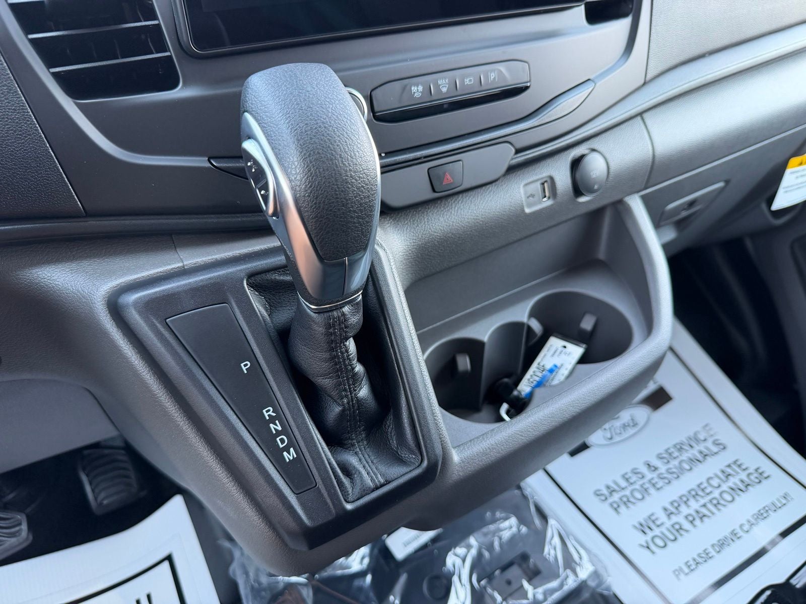 2027 Ford Transit Passenger Wagon XL