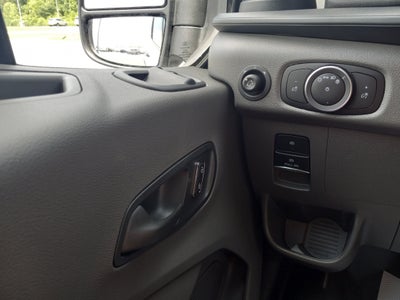2025 Ford Transit Passenger Wagon T-350 148" Med Roof XL RWD