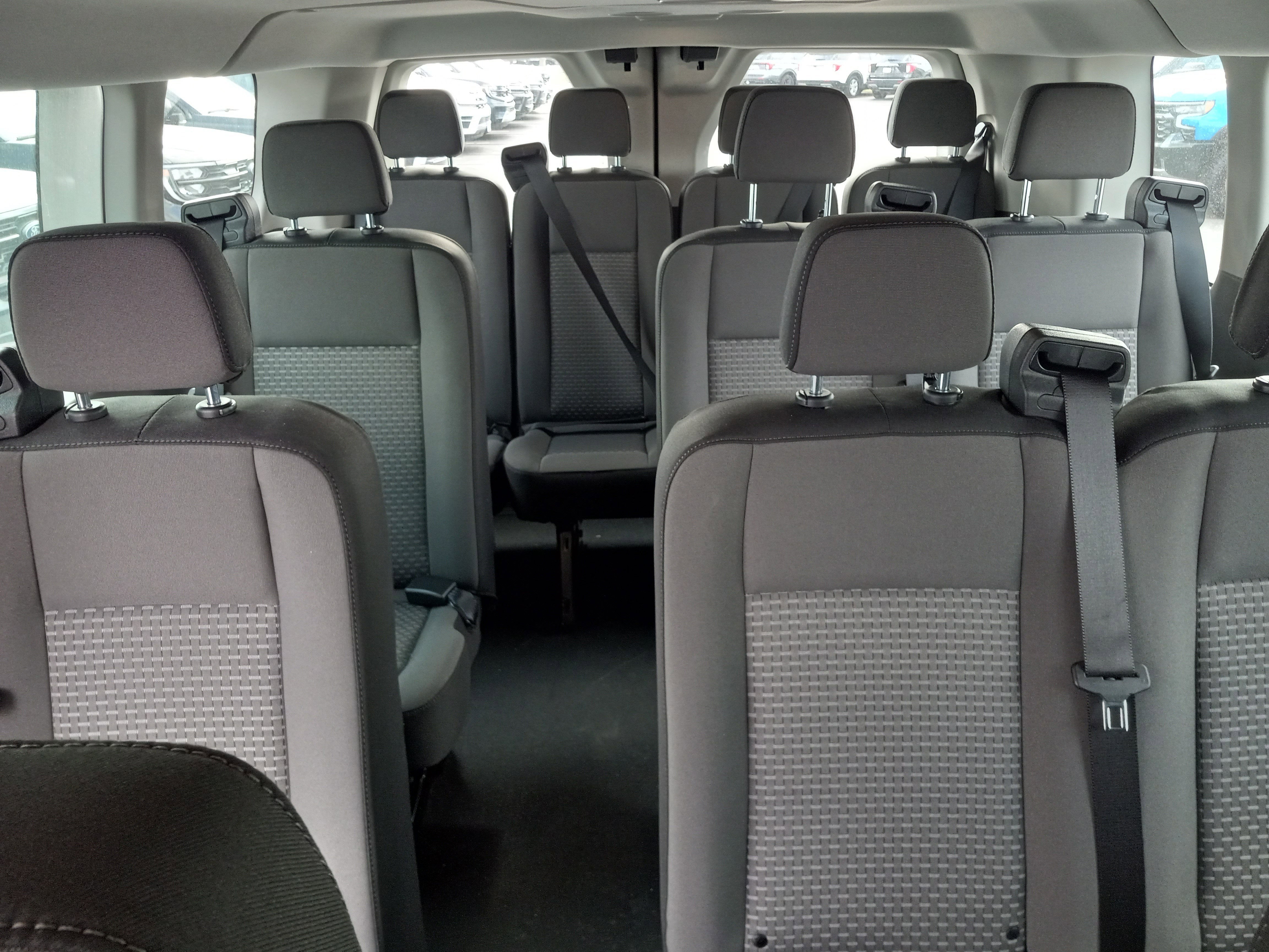 2026 Ford Transit Passenger Wagon T-350 148" Low Roof XL RWD