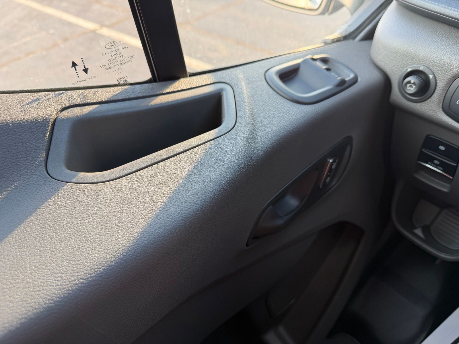 2027 Ford Transit Passenger Wagon XL