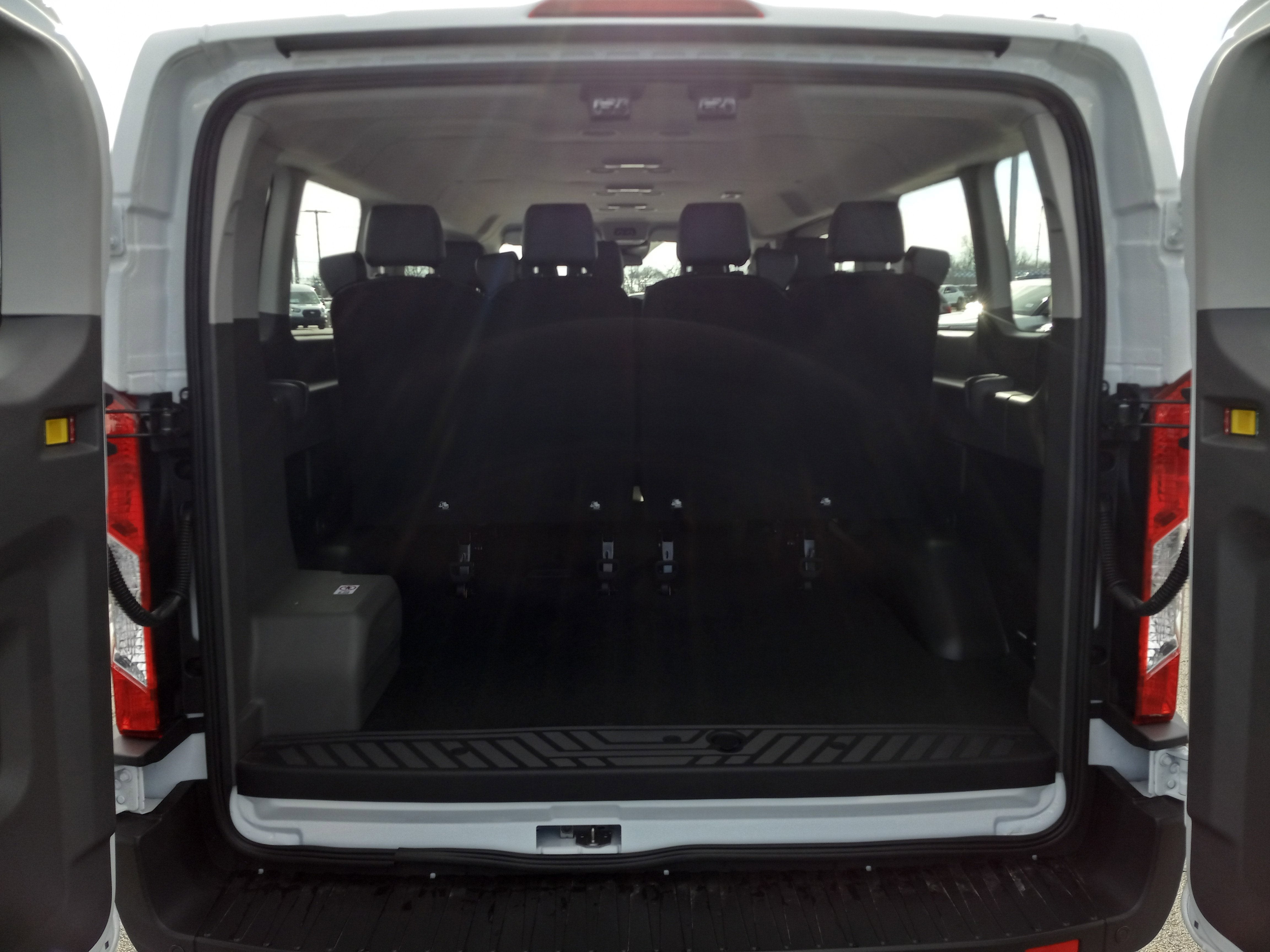 2026 Ford Transit Passenger Wagon T-350 148" Low Roof XL RWD