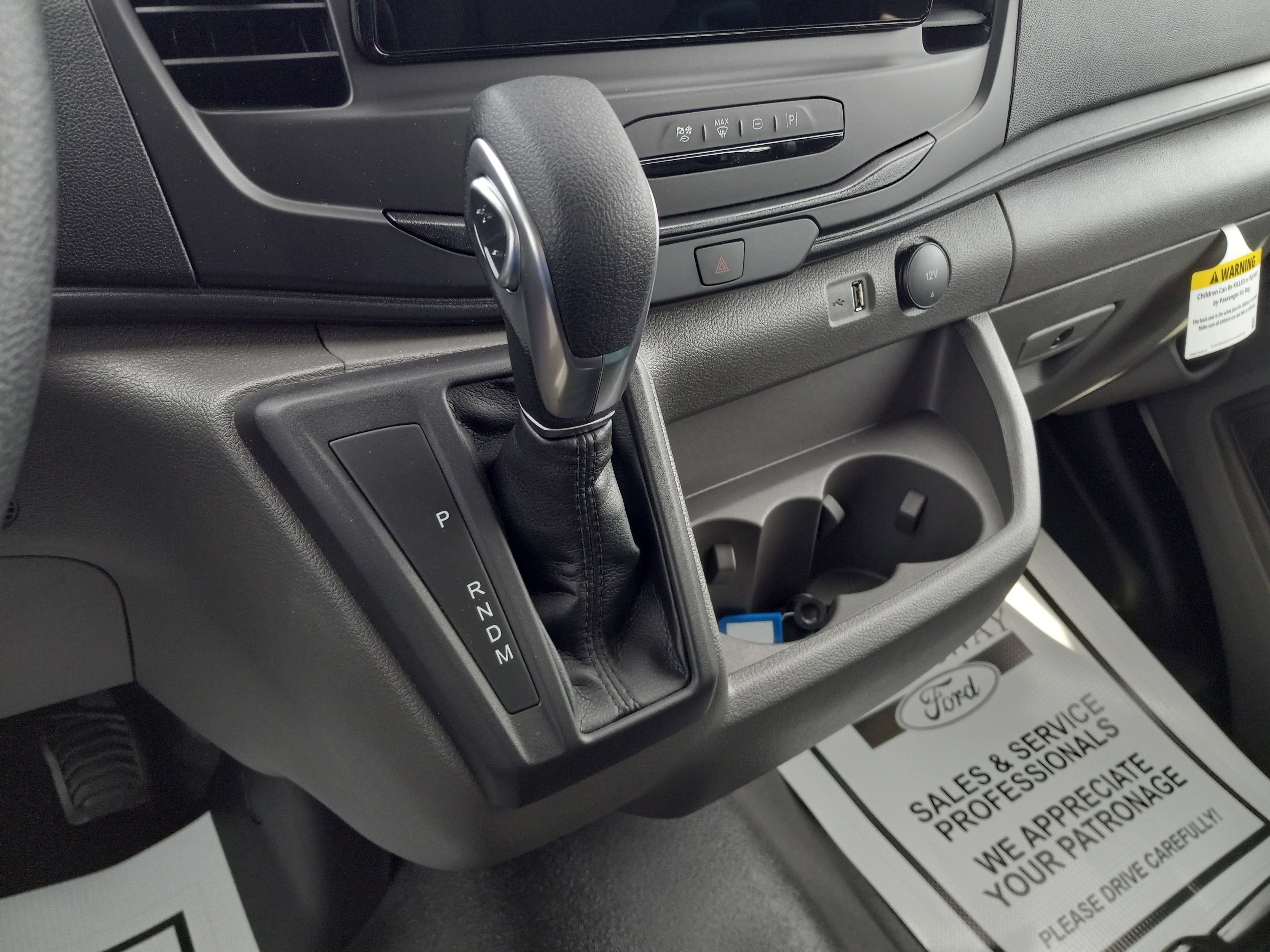 2026 Ford Transit Passenger Wagon T-350 148" Low Roof XL RWD