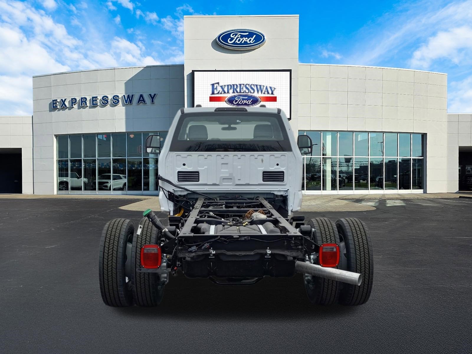 2026 Ford Super Duty F-550 DRW F-550® XL