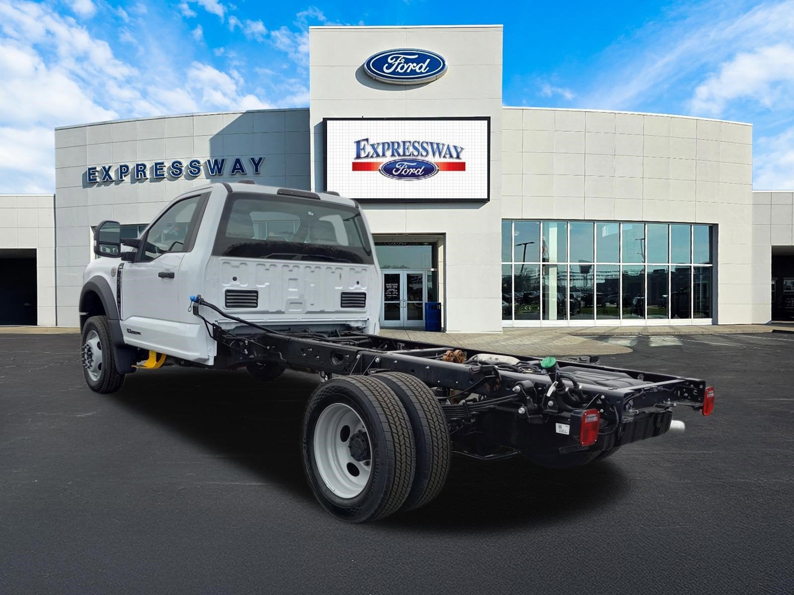 2026 Ford Super Duty F-550 DRW F-550® XL