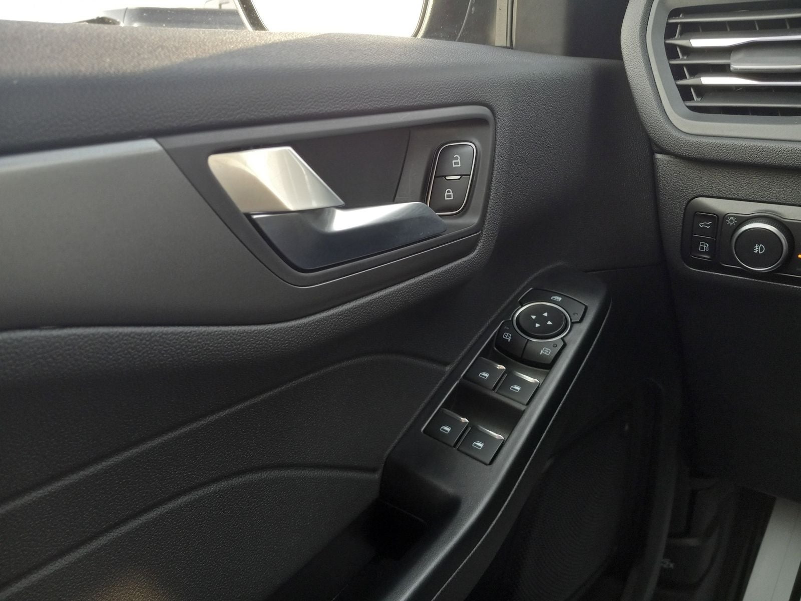 2025 Ford Escape PHEV FWD