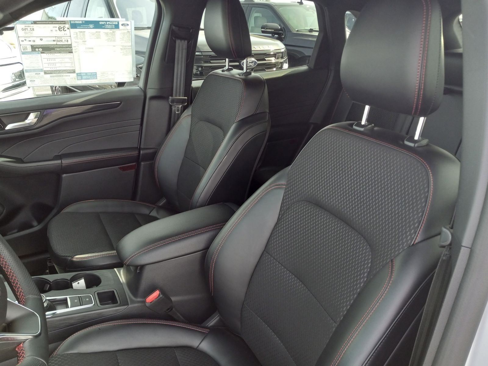 2025 Ford Escape ST-Line FWD