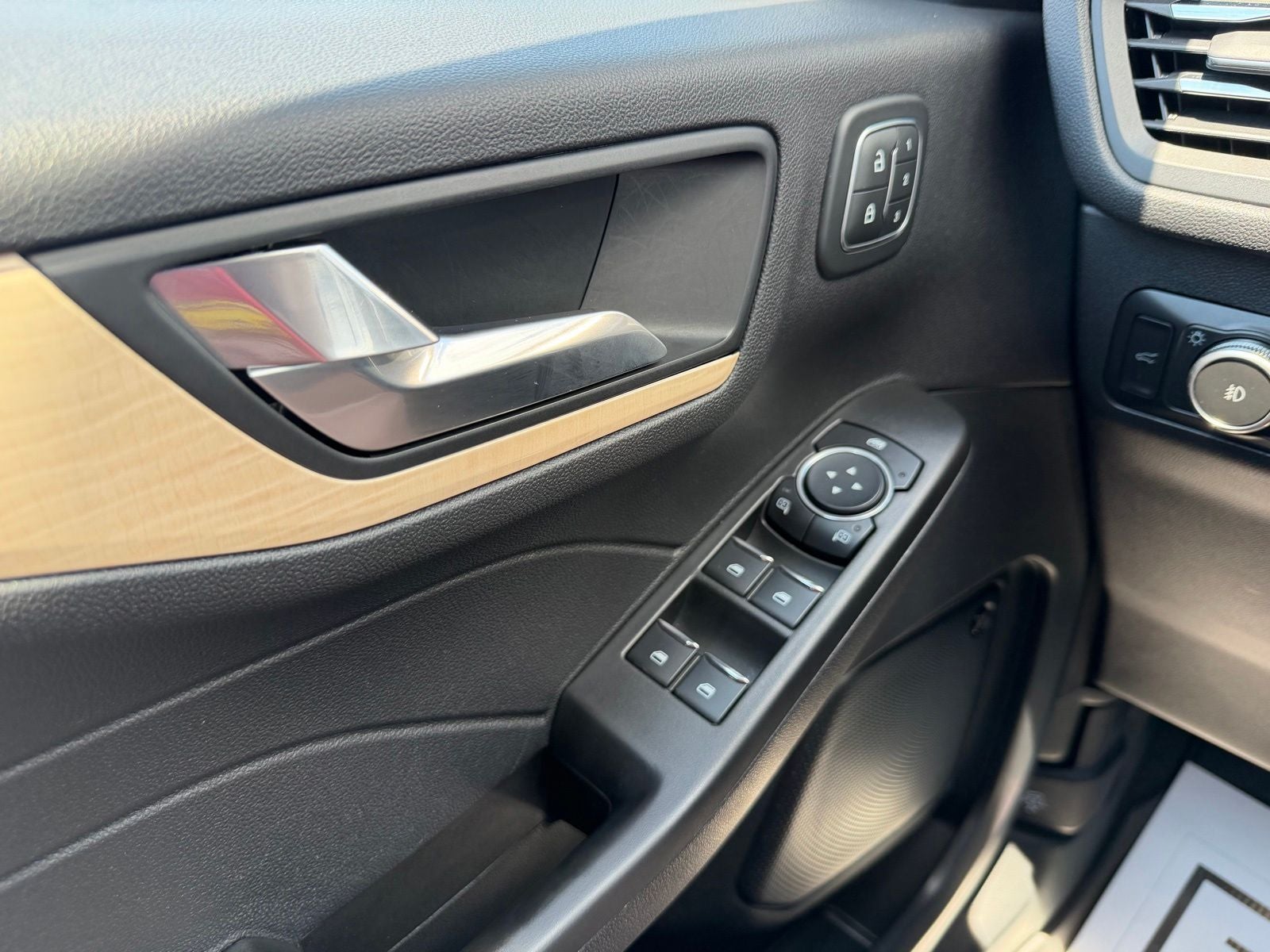 2021 Ford Escape Titanium