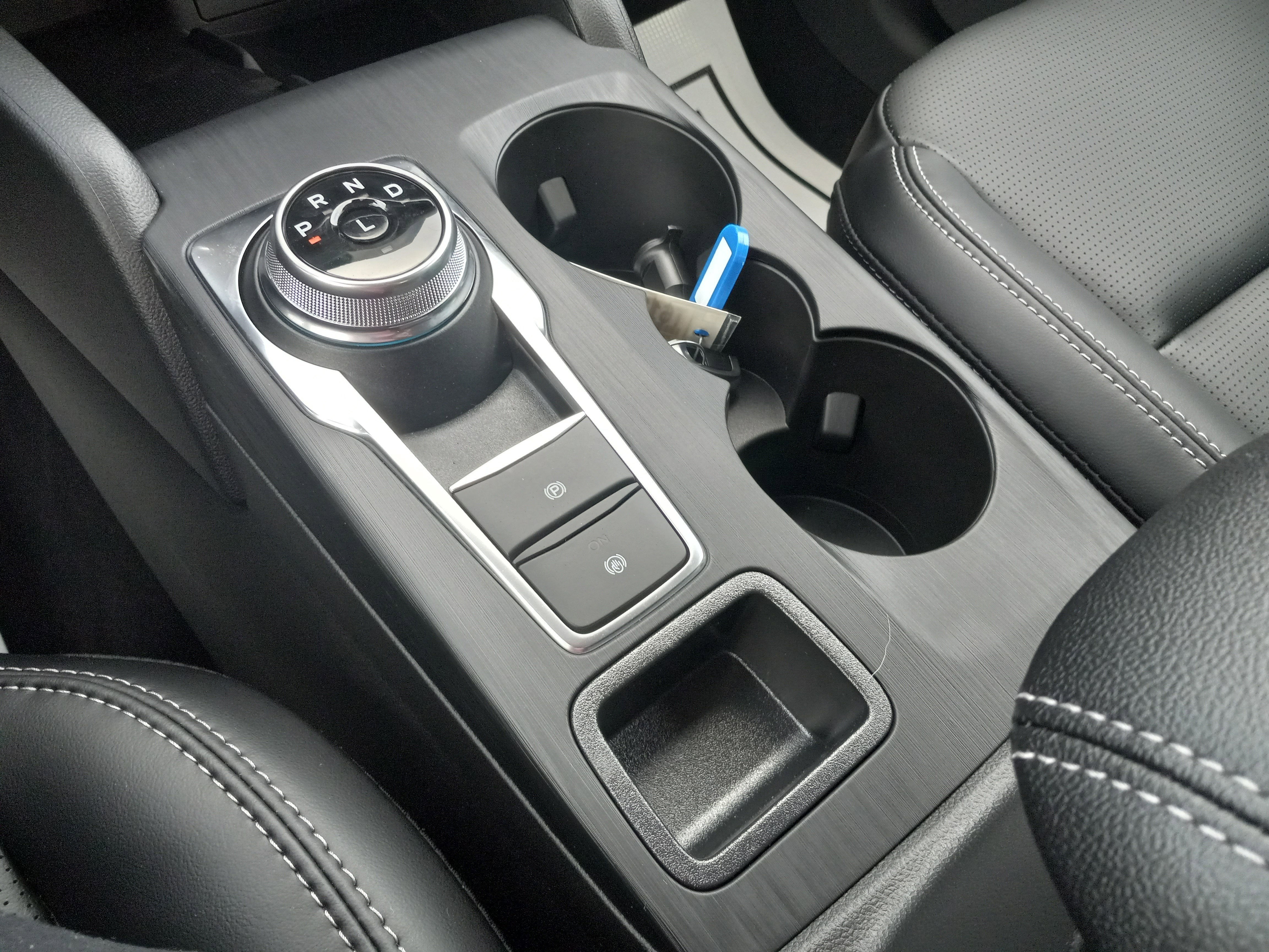 2026 Ford Escape Platinum AWD