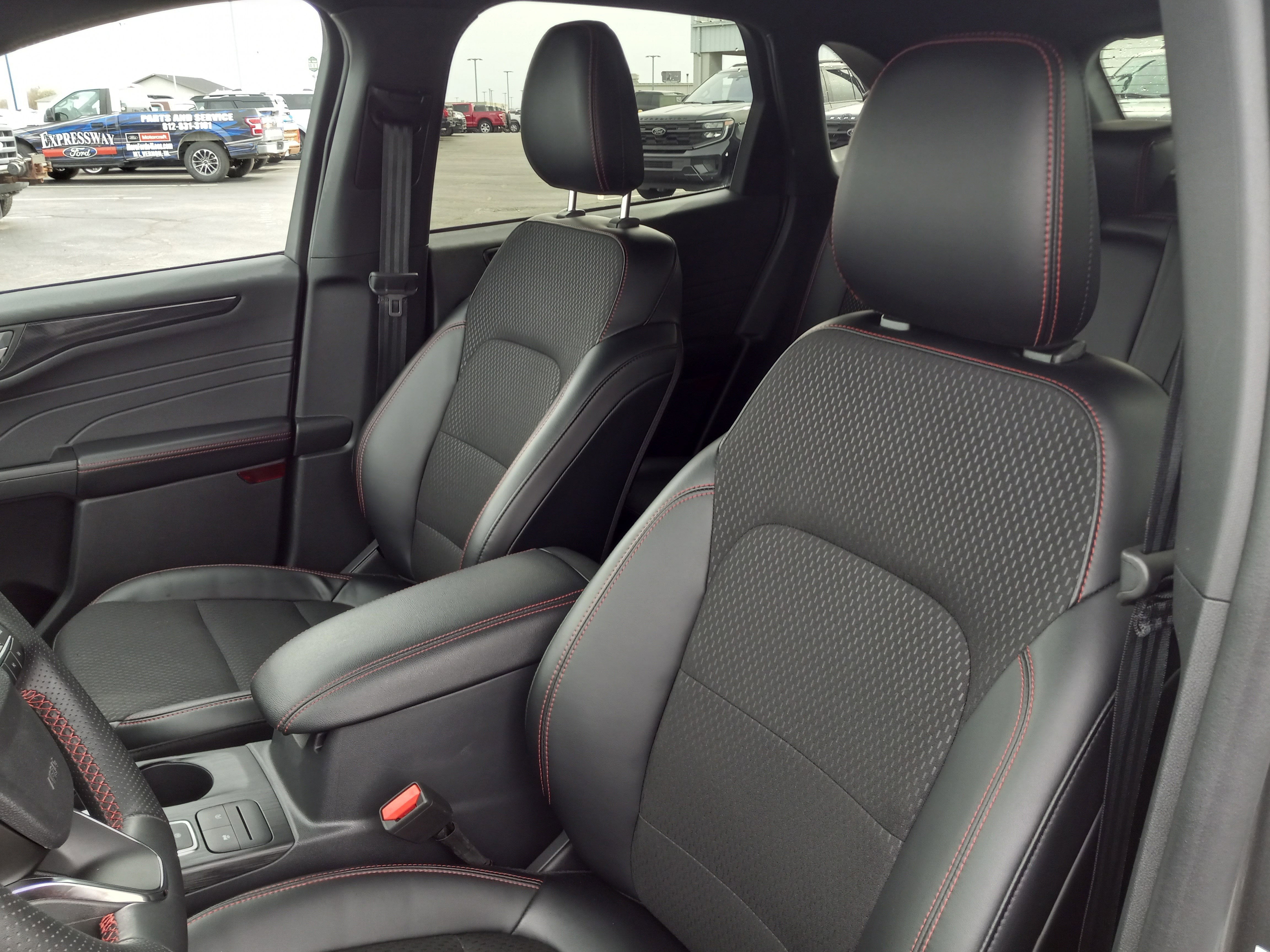 2025 Ford Escape ST-Line