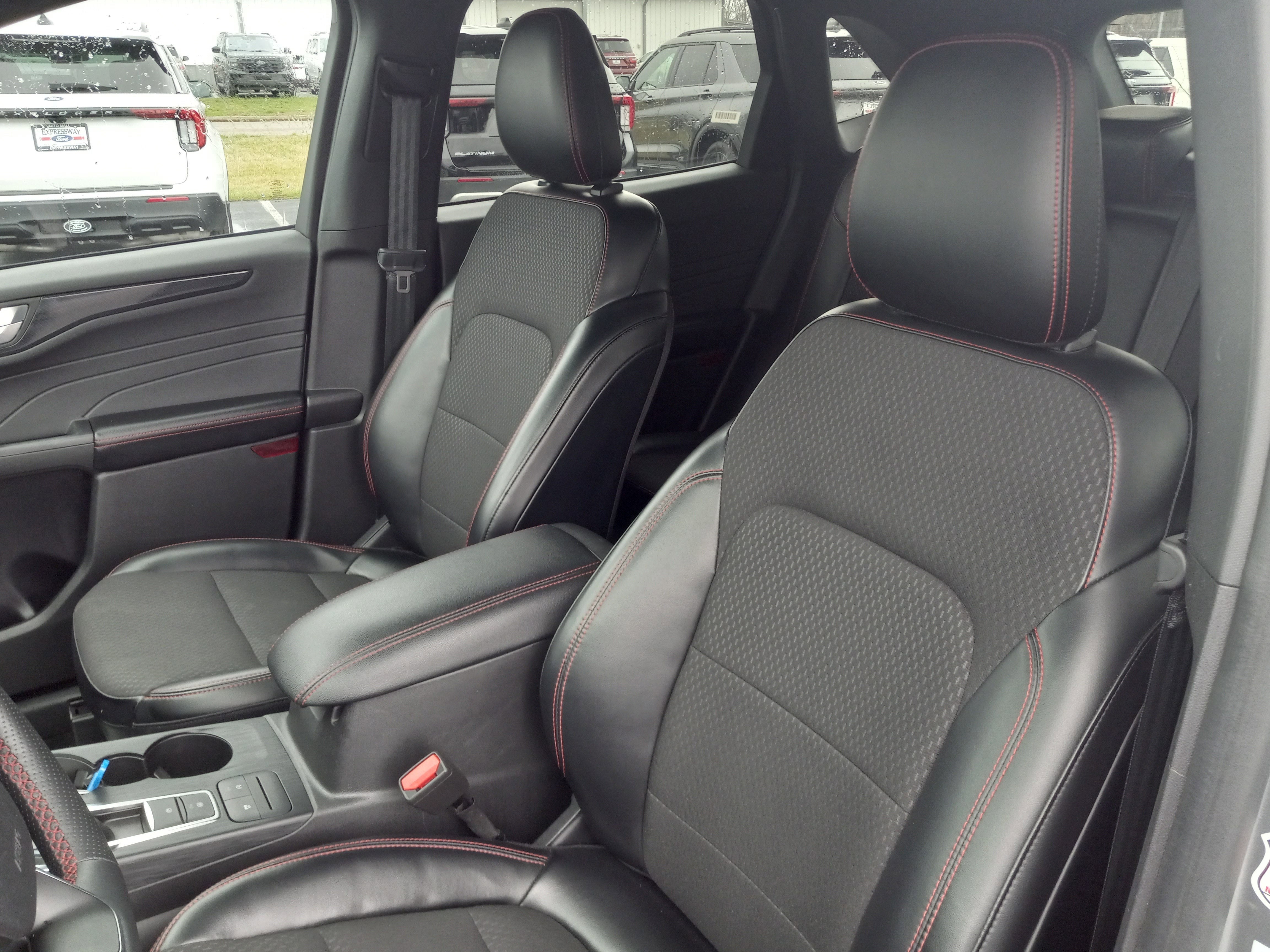 2024 Ford Escape ST-Line