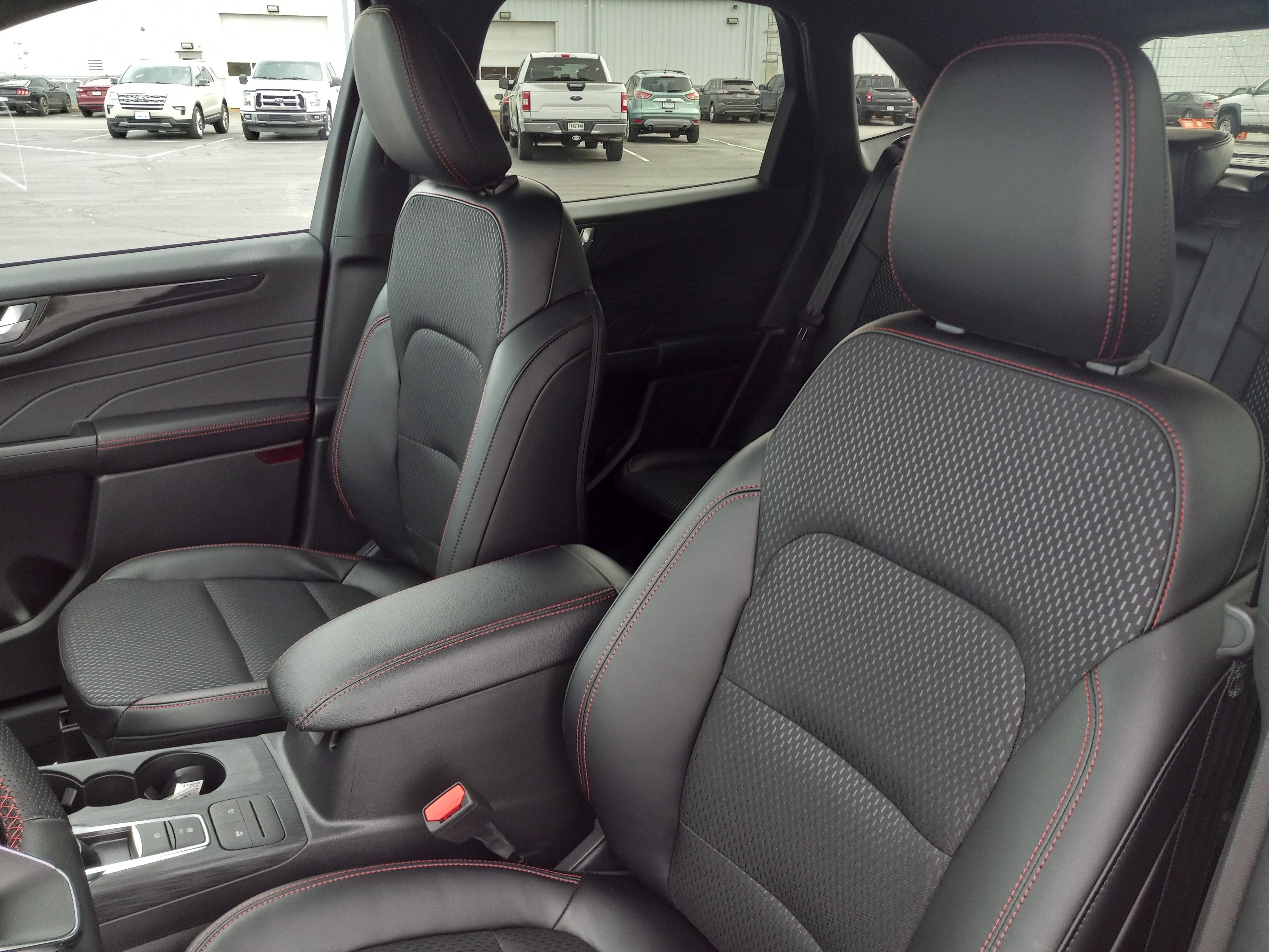 2026 Ford Escape ST-Line AWD