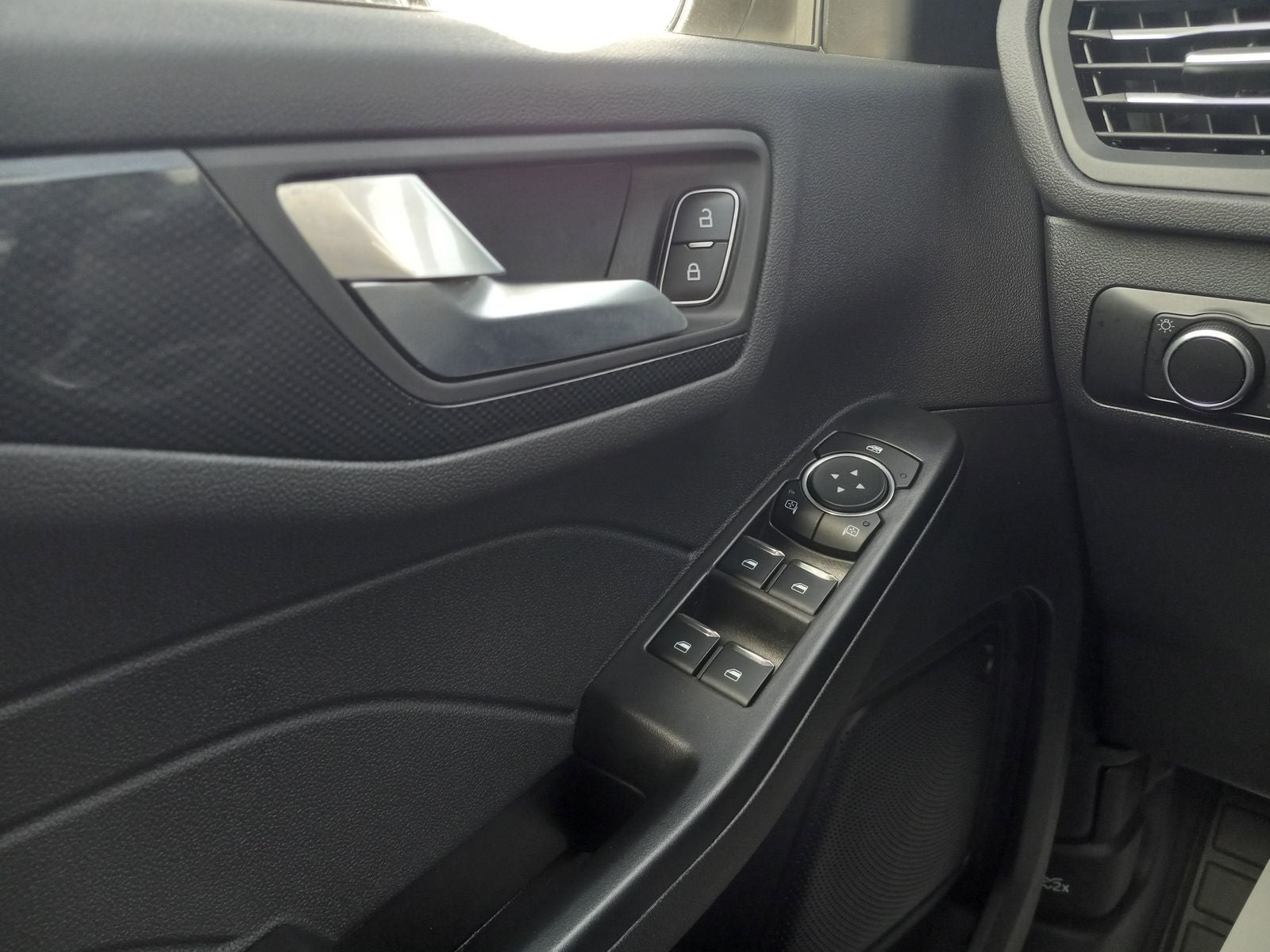 2025 Ford Escape ST-Line AWD