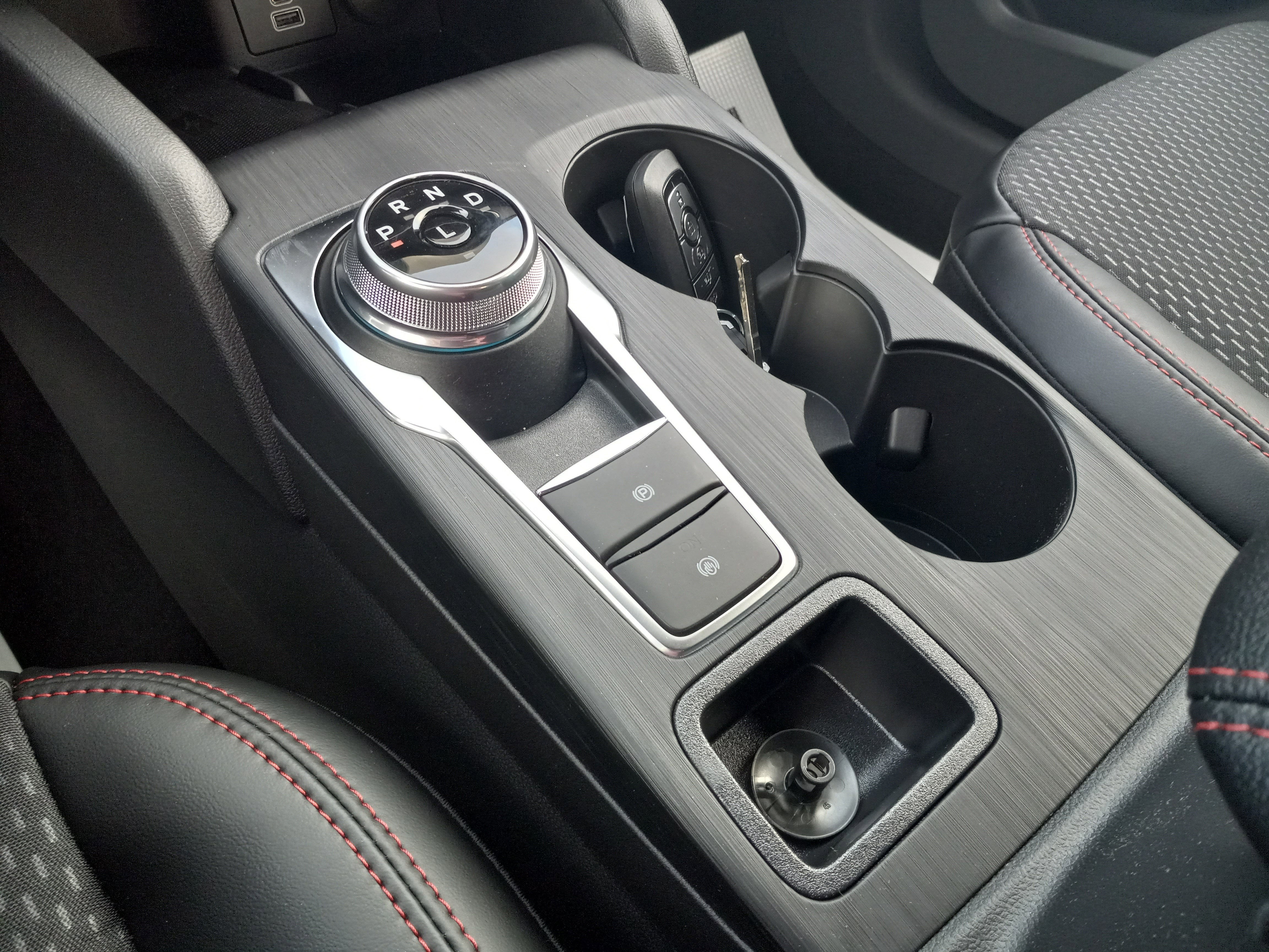 2026 Ford Escape ST-Line Select AWD