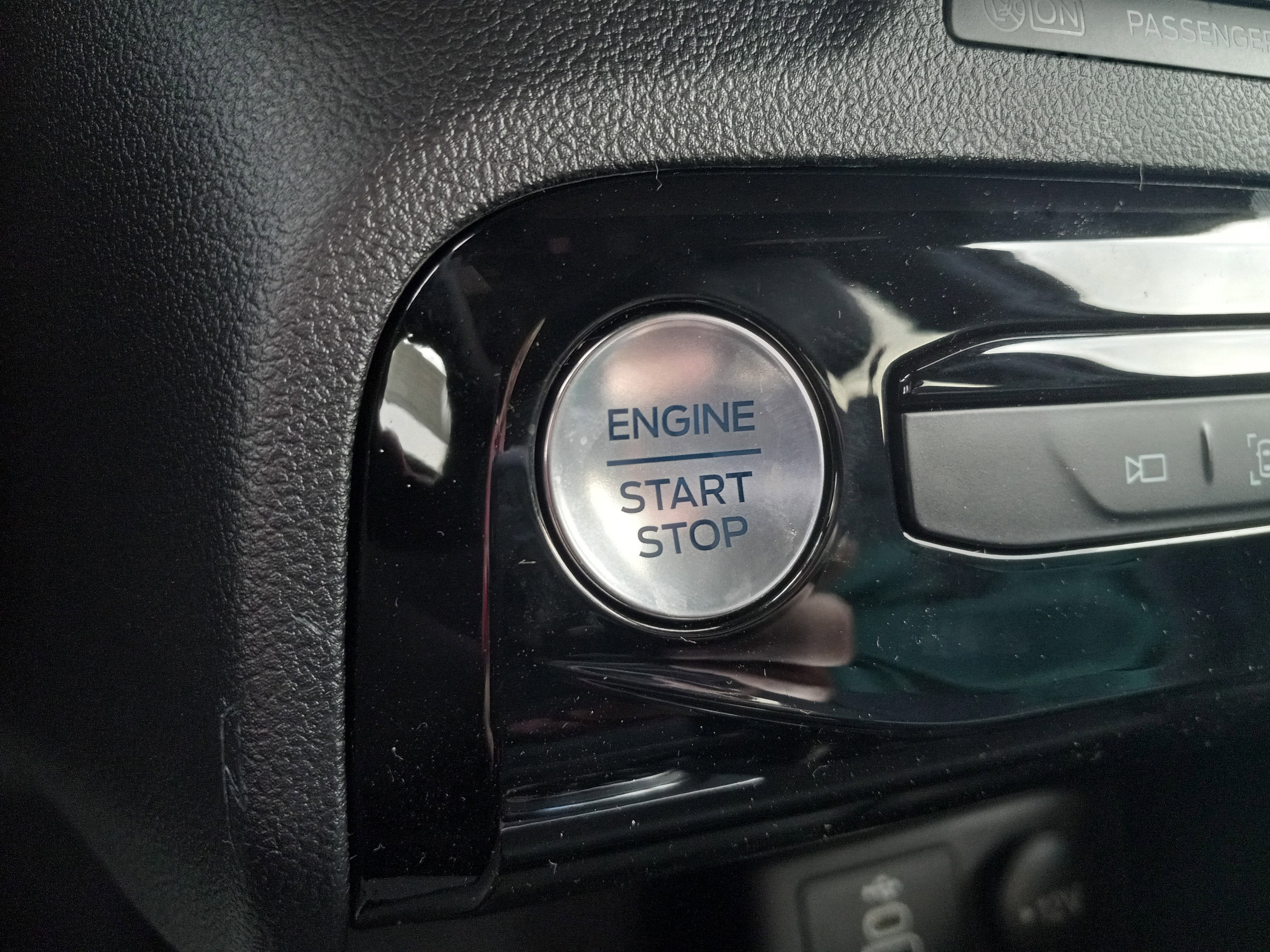 2026 Ford Escape ST-Line Select AWD