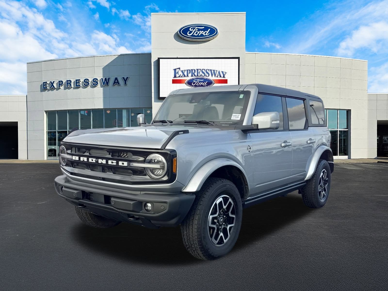2024 Ford Bronco Outer Banks