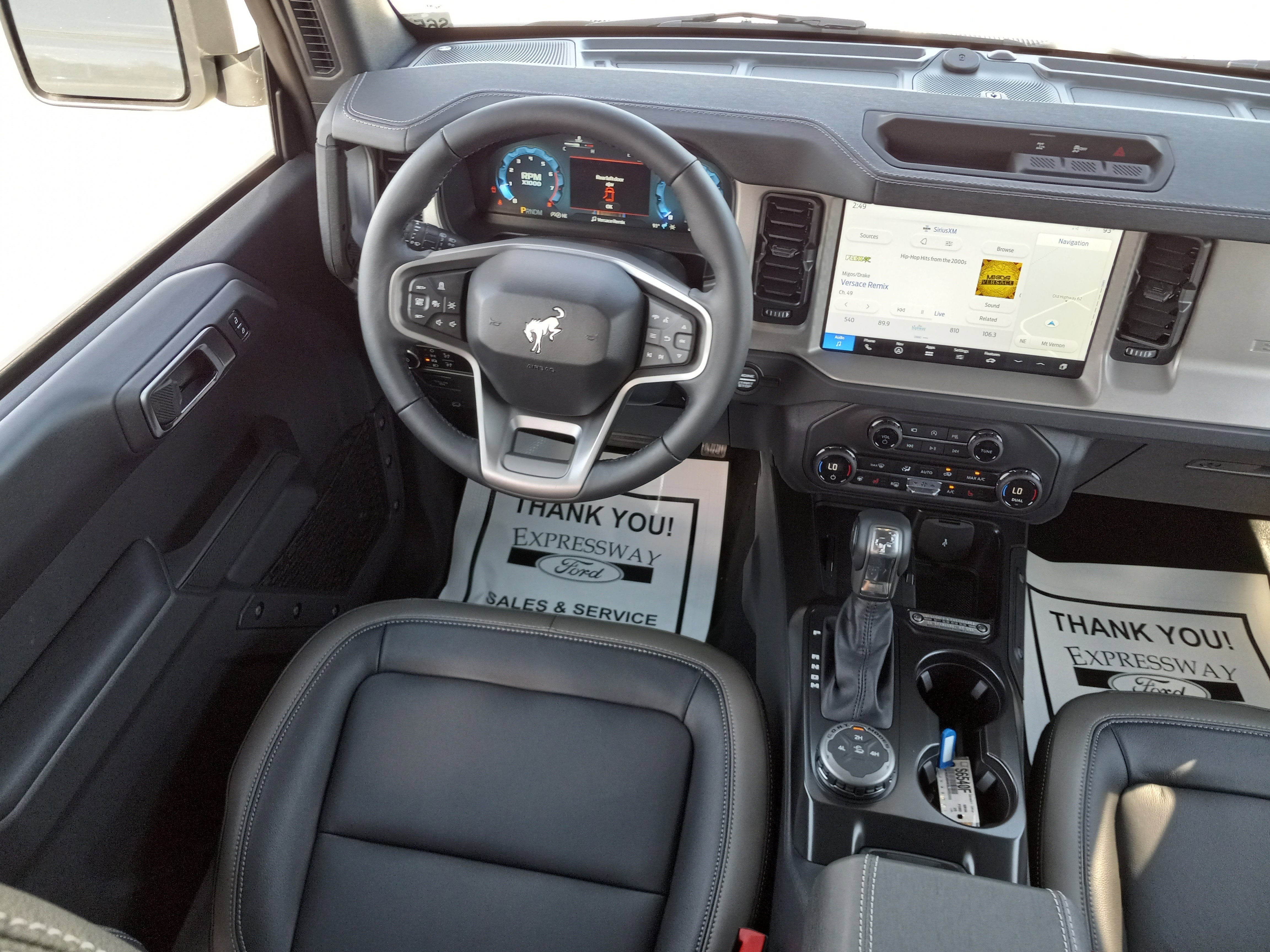 2025 Ford Bronco Outer Banks 4 Door 4x4