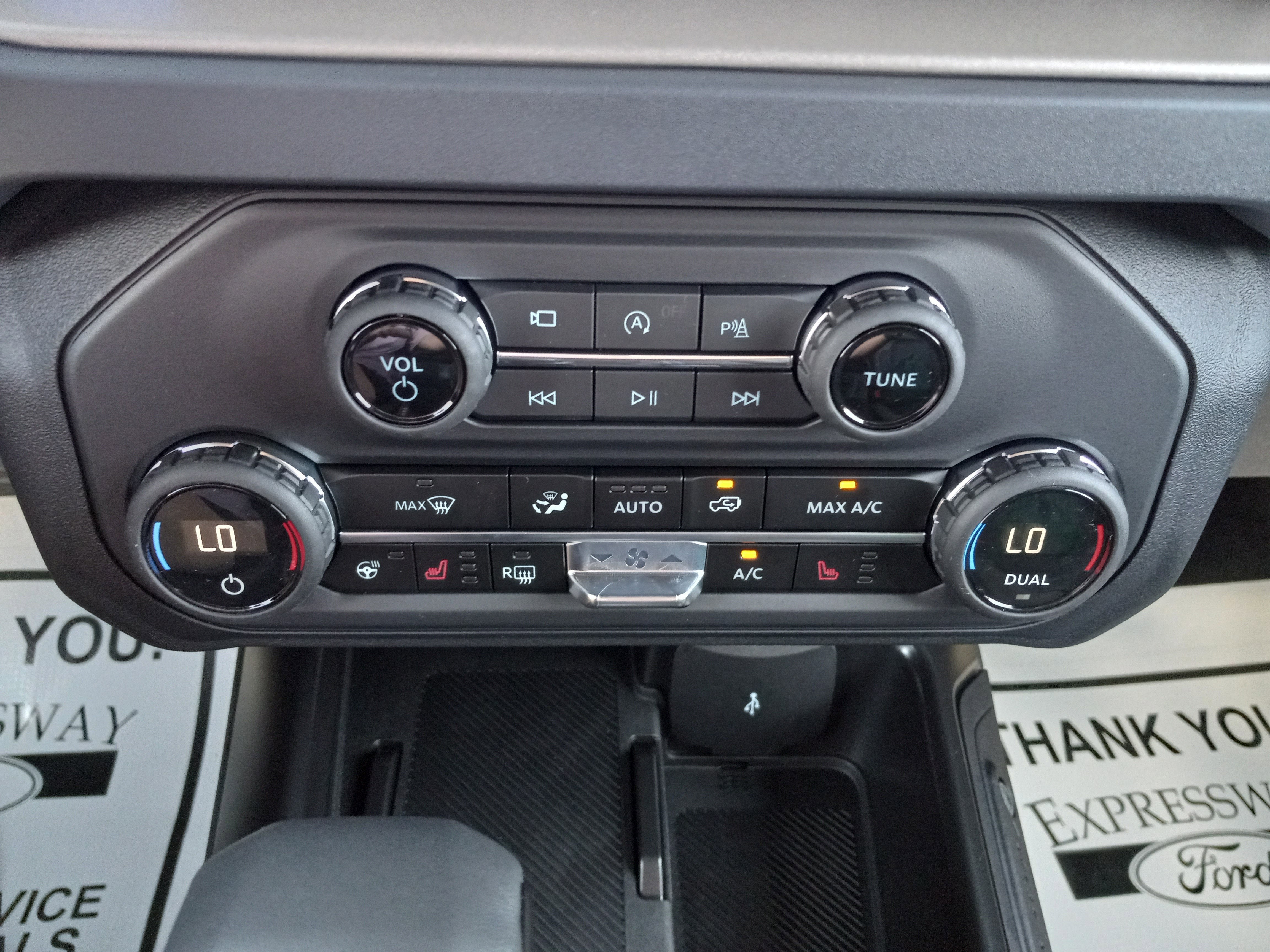 2025 Ford Bronco Outer Banks 4 Door 4x4