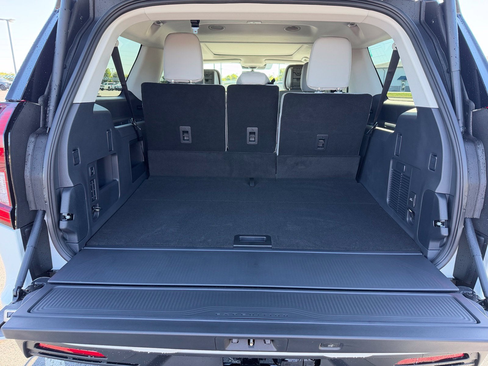 2027 Ford Expedition Max Active