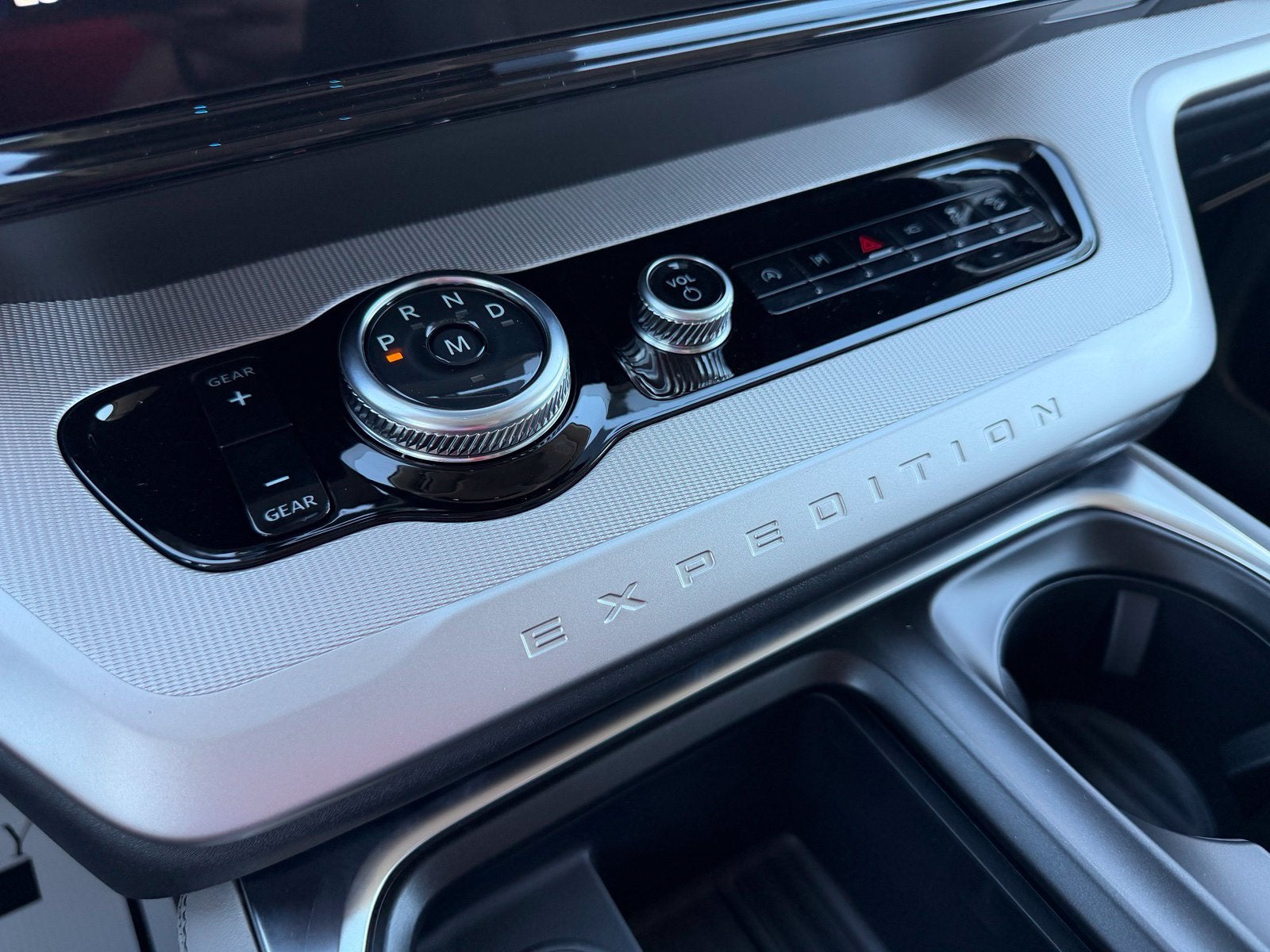 2027 Ford Expedition Max Active