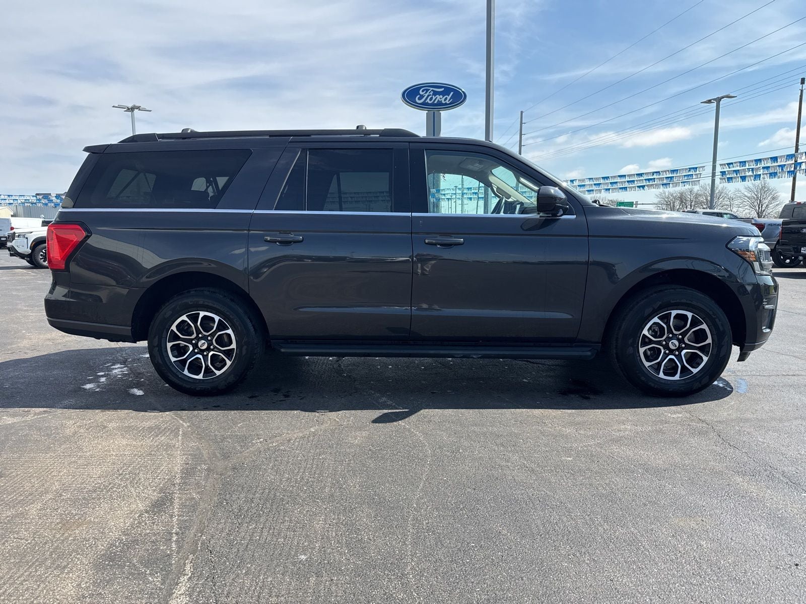 2024 Ford Expedition Max XLT