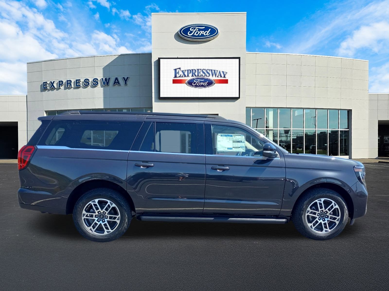 2025 Ford Expedition Max Active 4x4
