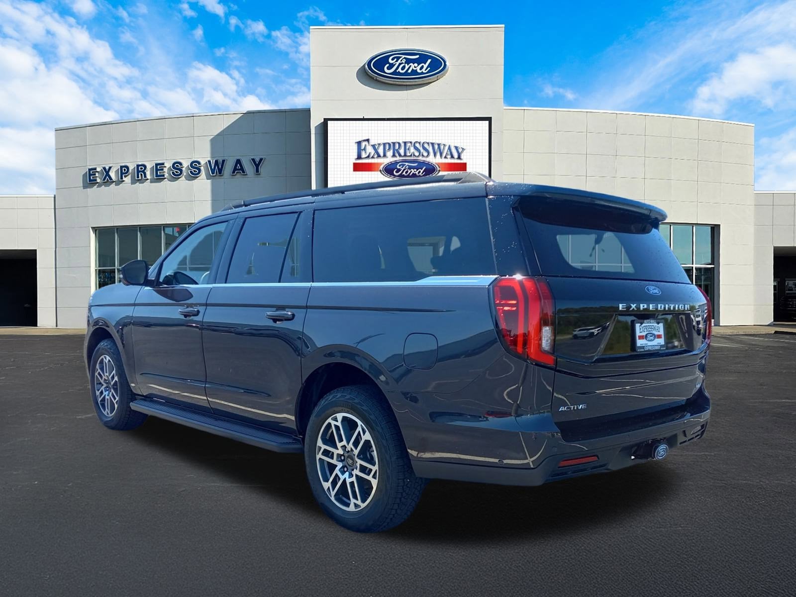 2025 Ford Expedition Max Active 4x4