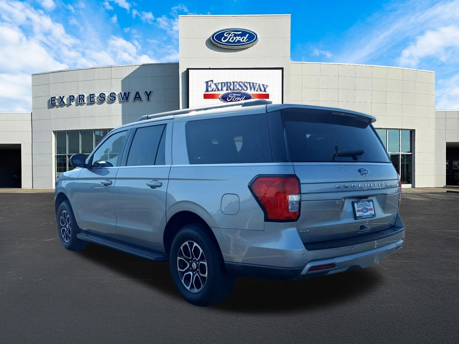 2024 Ford Expedition Max XLT