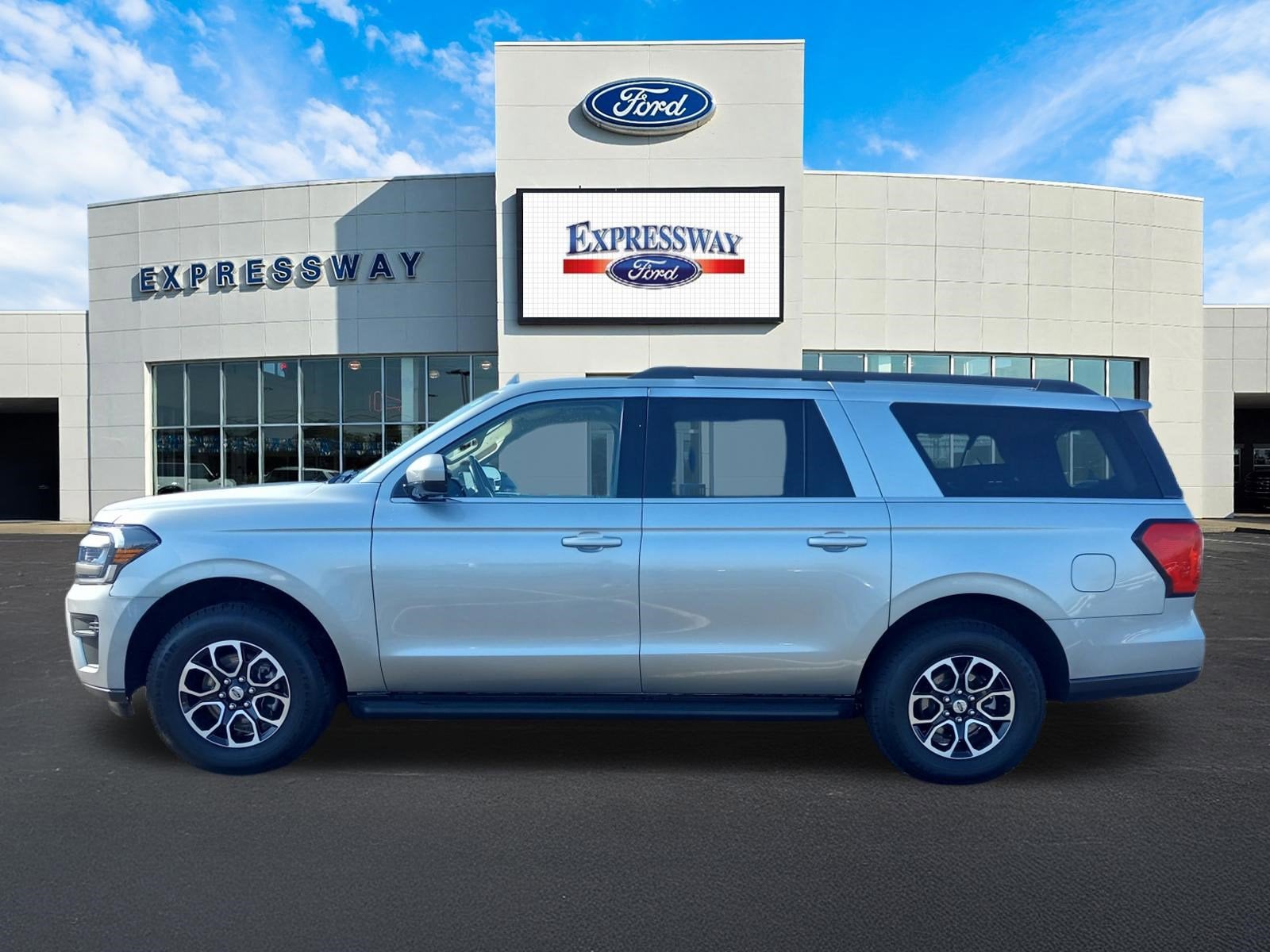 2024 Ford Expedition Max XLT