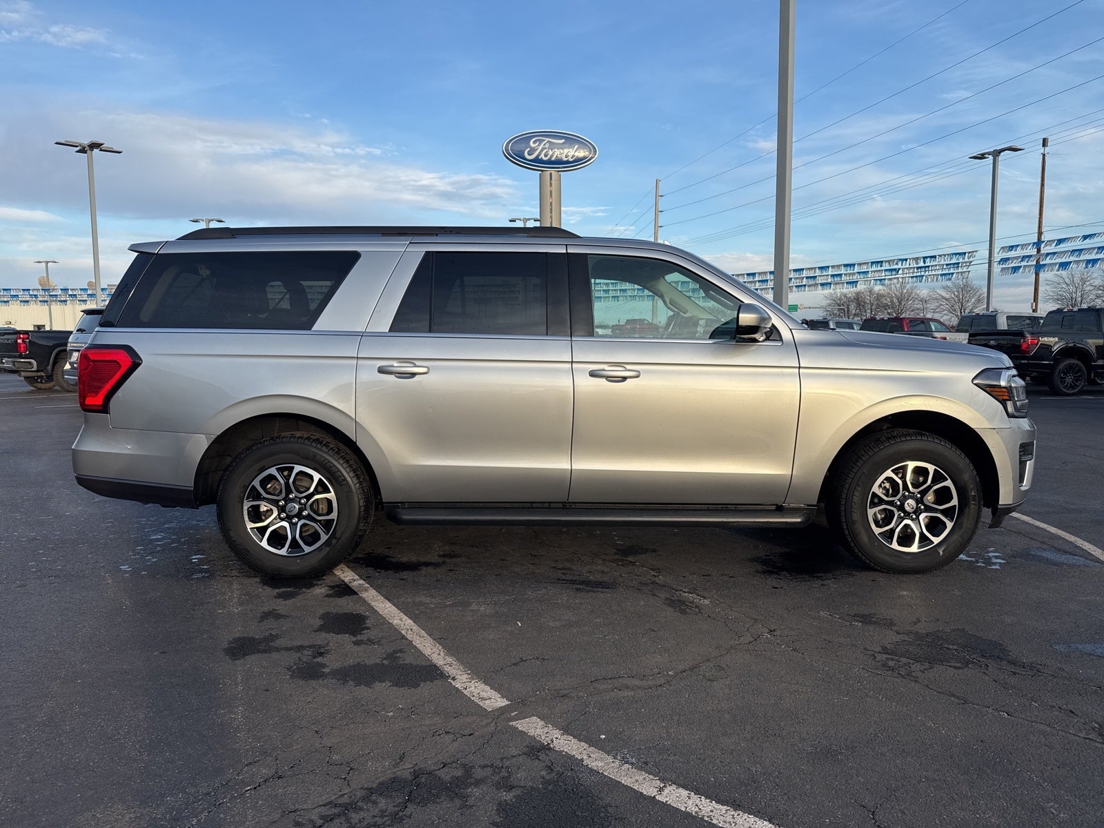 2024 Ford Expedition Max XLT