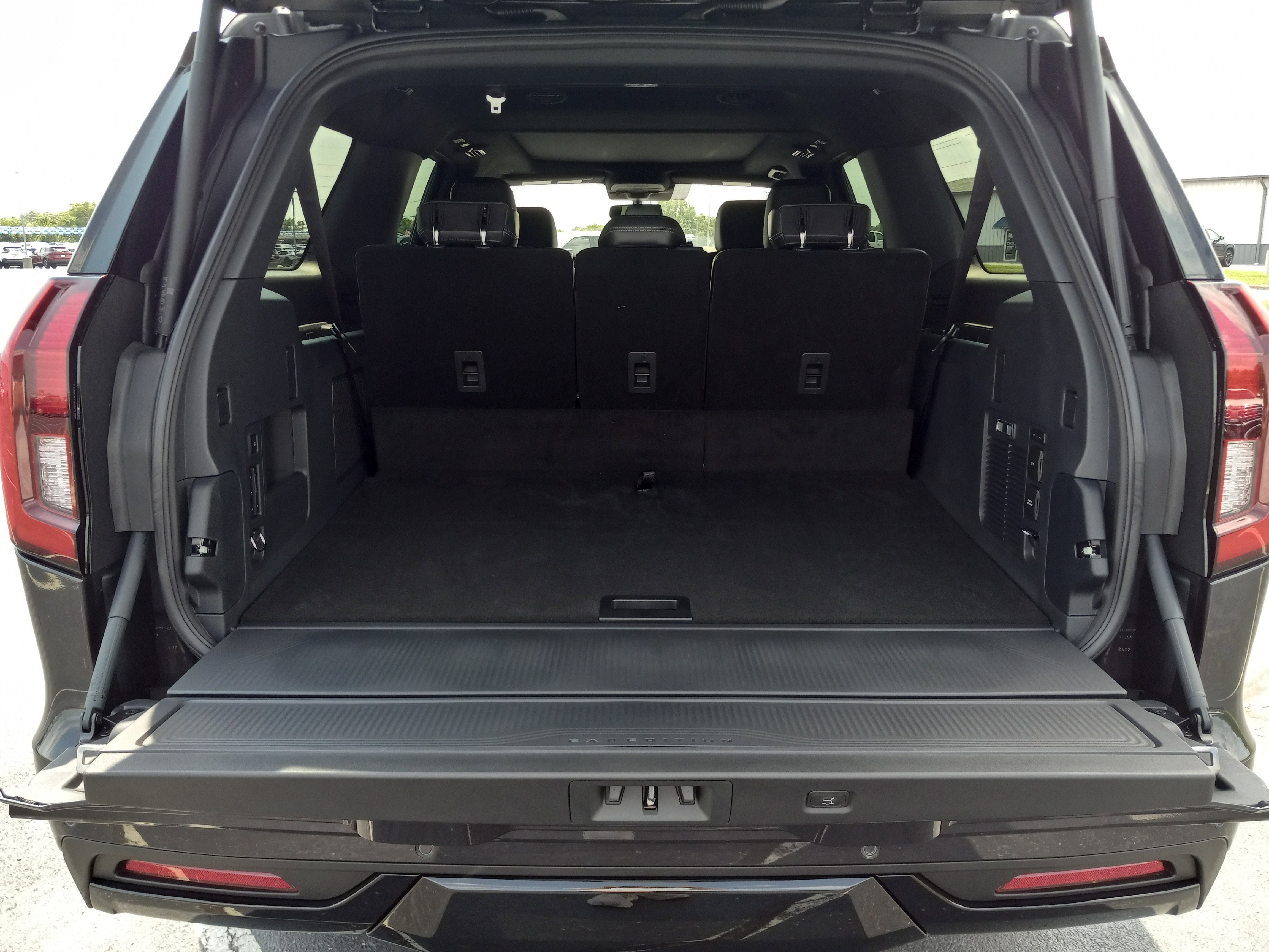 2025 Ford Expedition Max Platinum 4x4