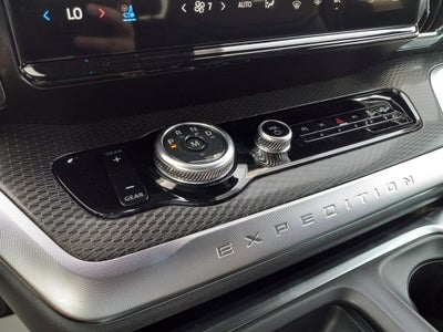 2025 Ford Expedition Max Platinum 4x4