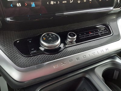 2025 Ford Expedition Max Platinum 4x4