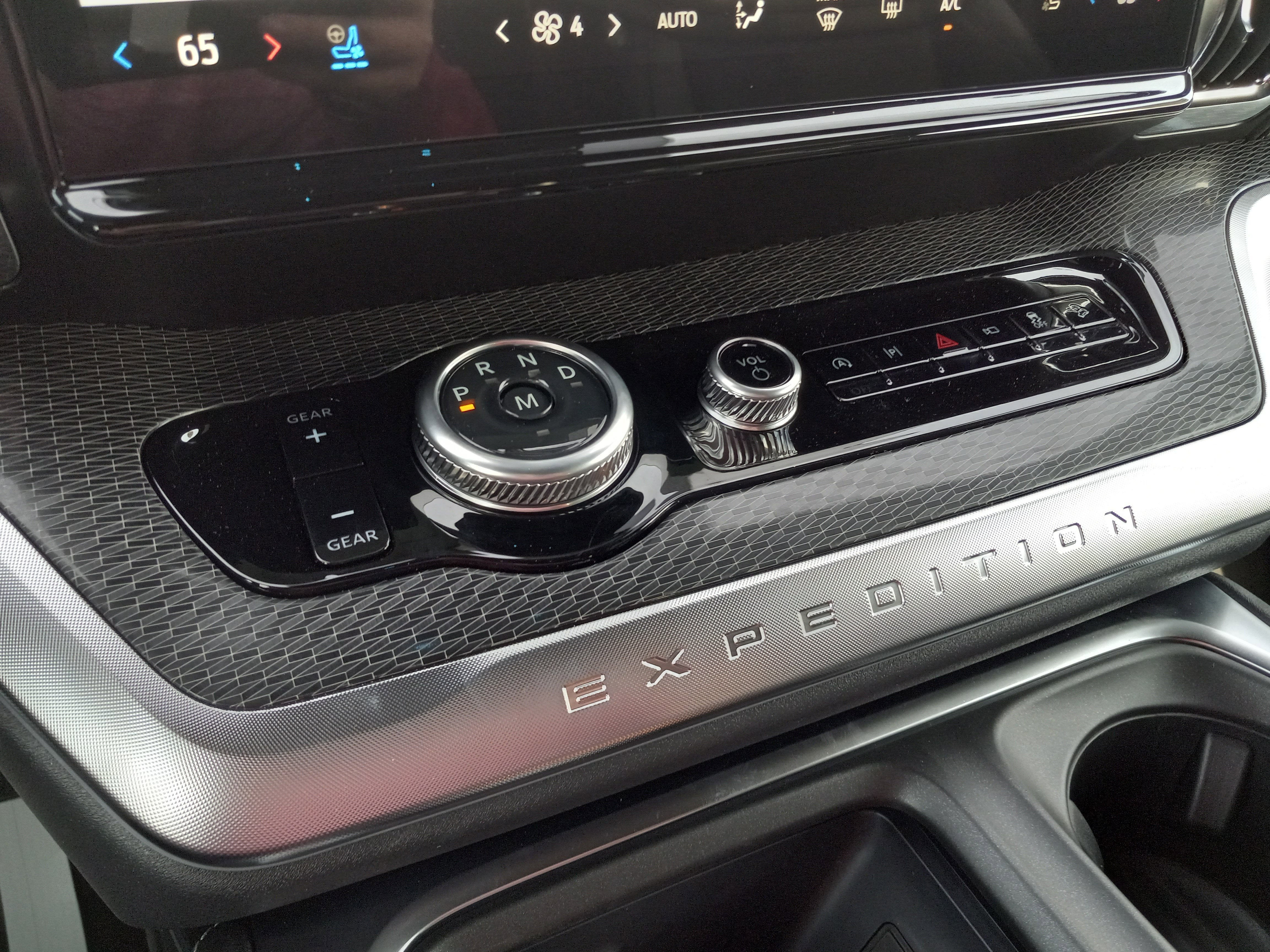 2025 Ford Expedition Max Platinum 4x4