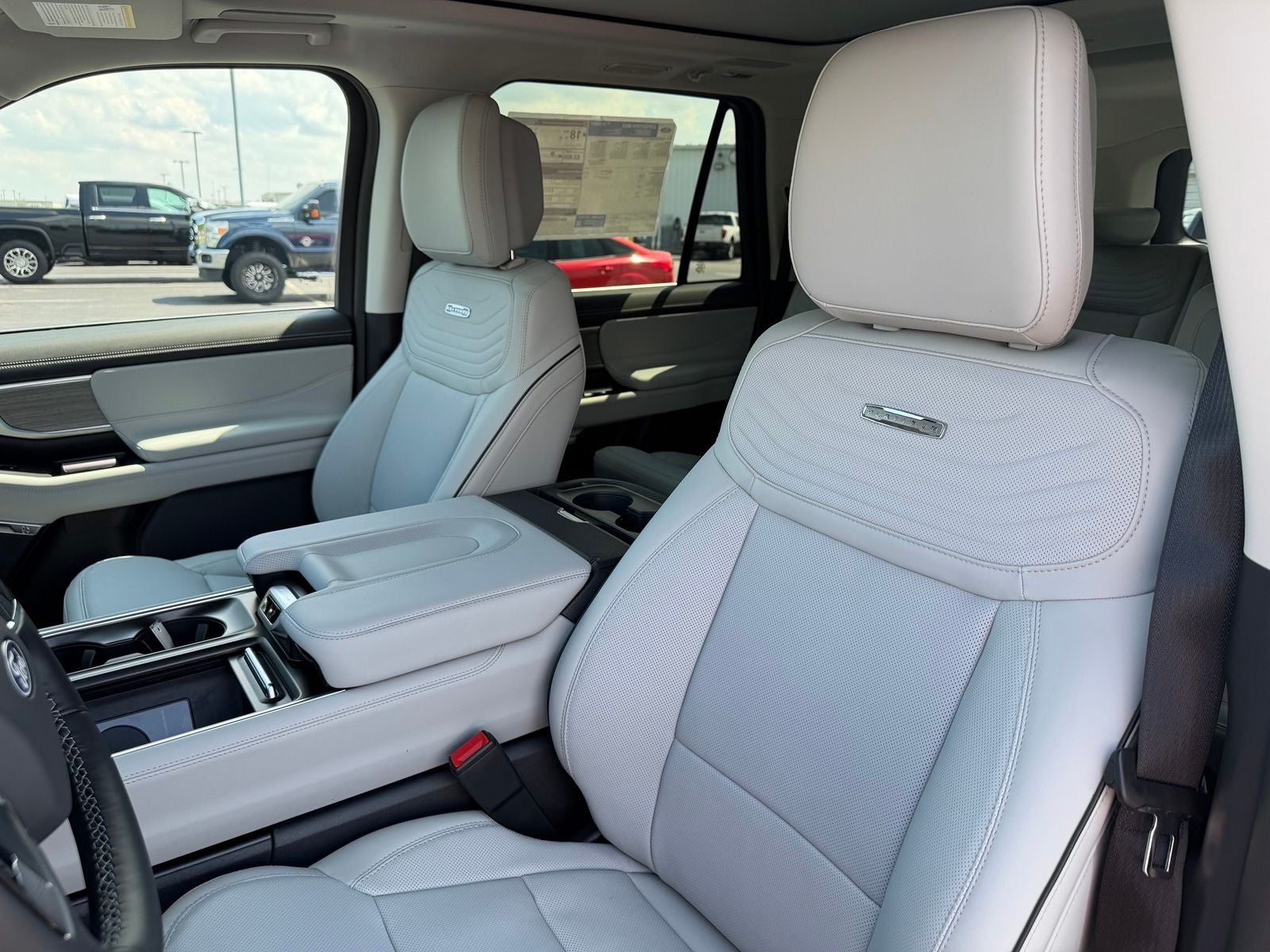 2027 Ford Expedition Max Platinum