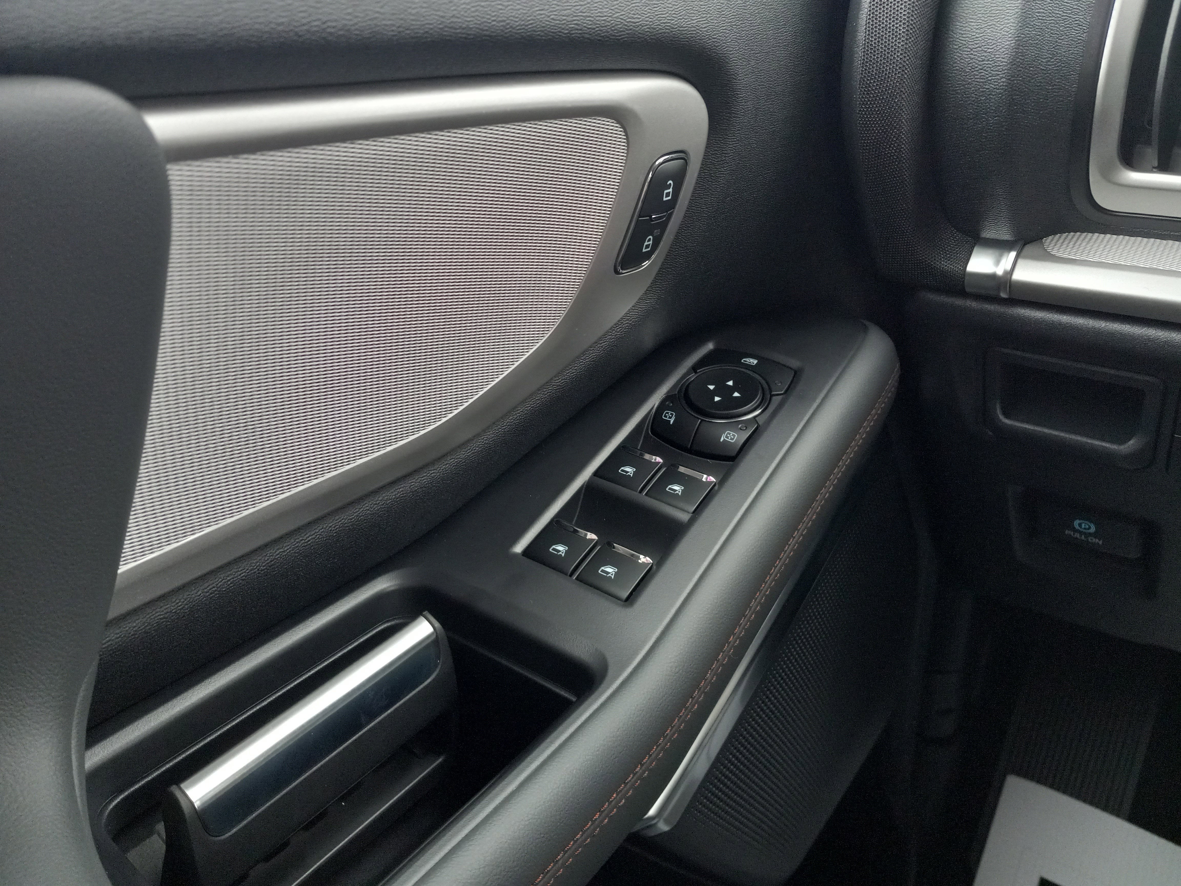 2025 Ford Expedition Active 4x2