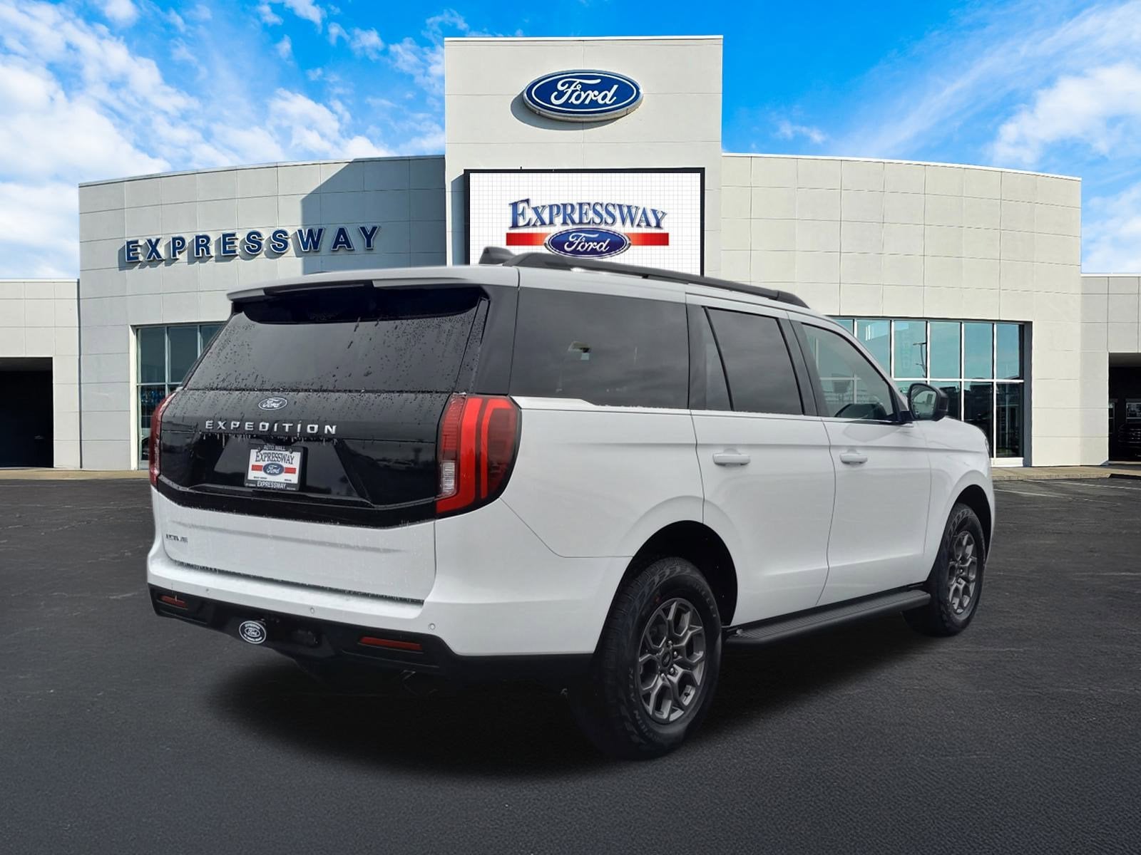 2025 Ford Expedition Active 4x2