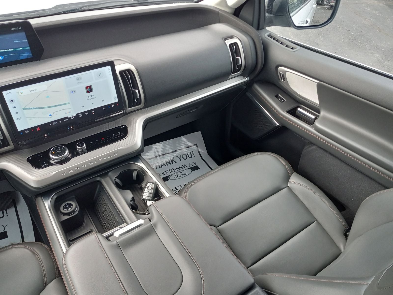 2025 Ford Expedition Active