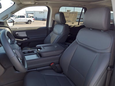 2025 Ford Expedition Active 4x4