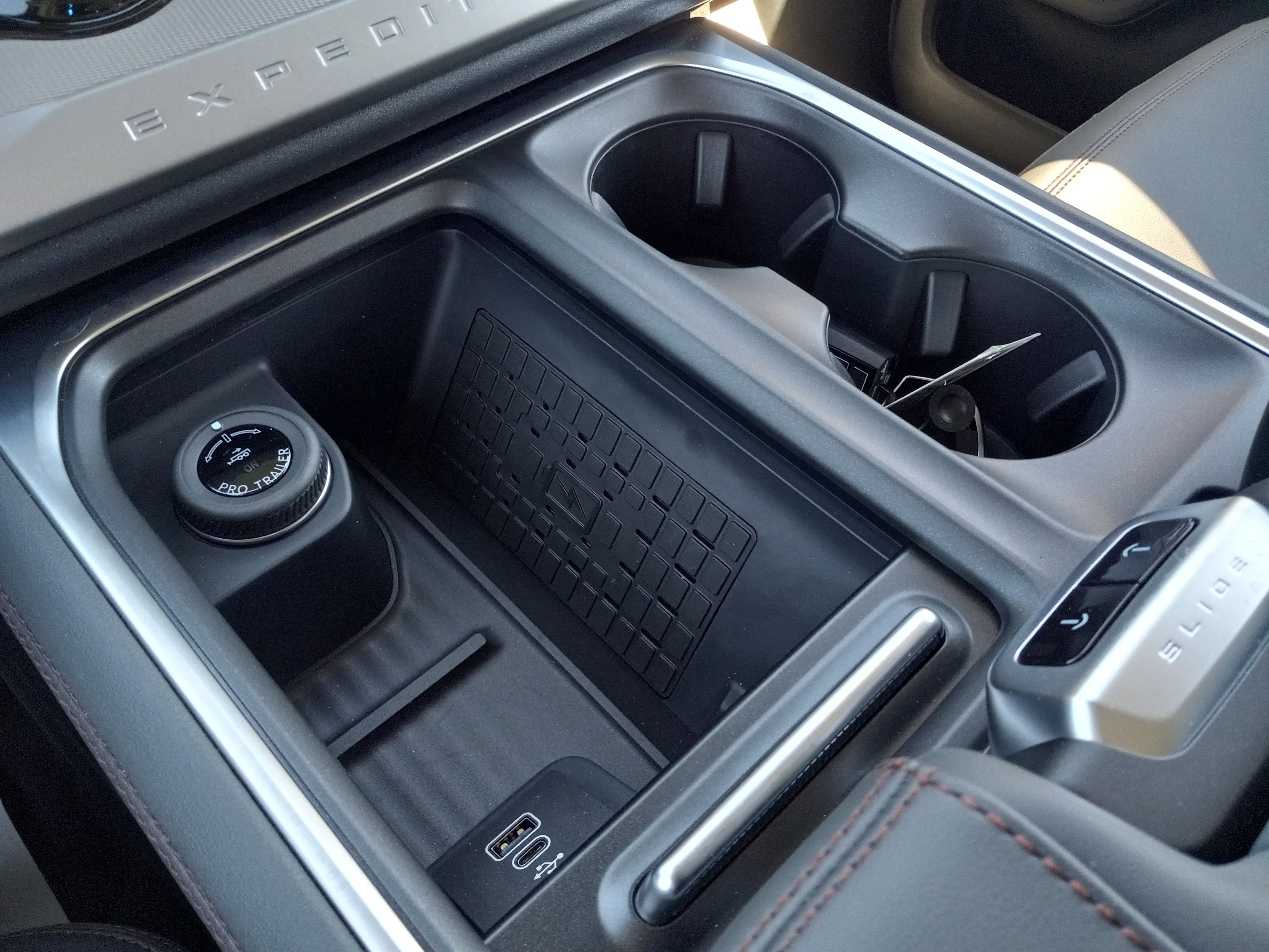 2025 Ford Expedition Active 4x4