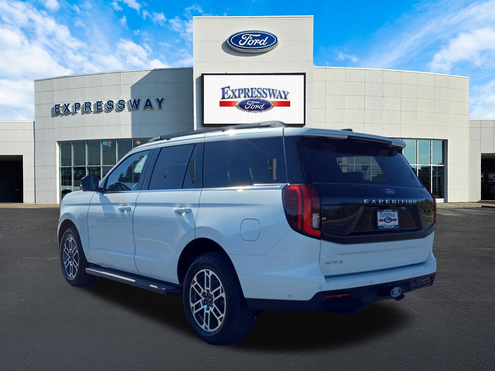 2025 Ford Expedition Active 4x4