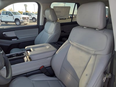 2025 Ford Expedition Active 4x4