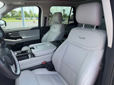 2025 Ford Expedition Platinum