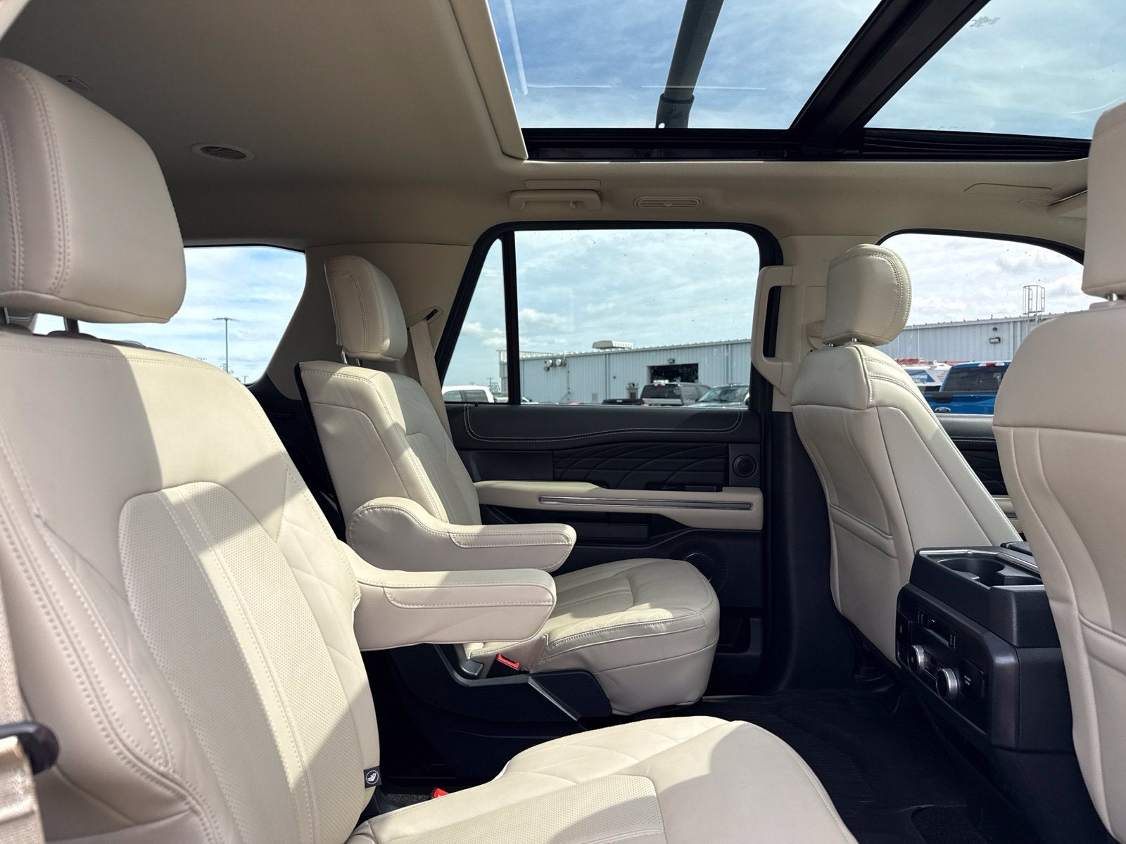 2023 Ford Expedition Platinum
